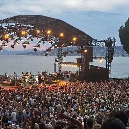 Апартаменты Magnifique Appartement Centre Plage